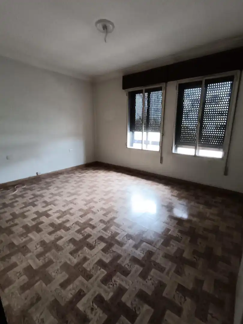 Bedroom of Buildings for sale in Ourense Capital 