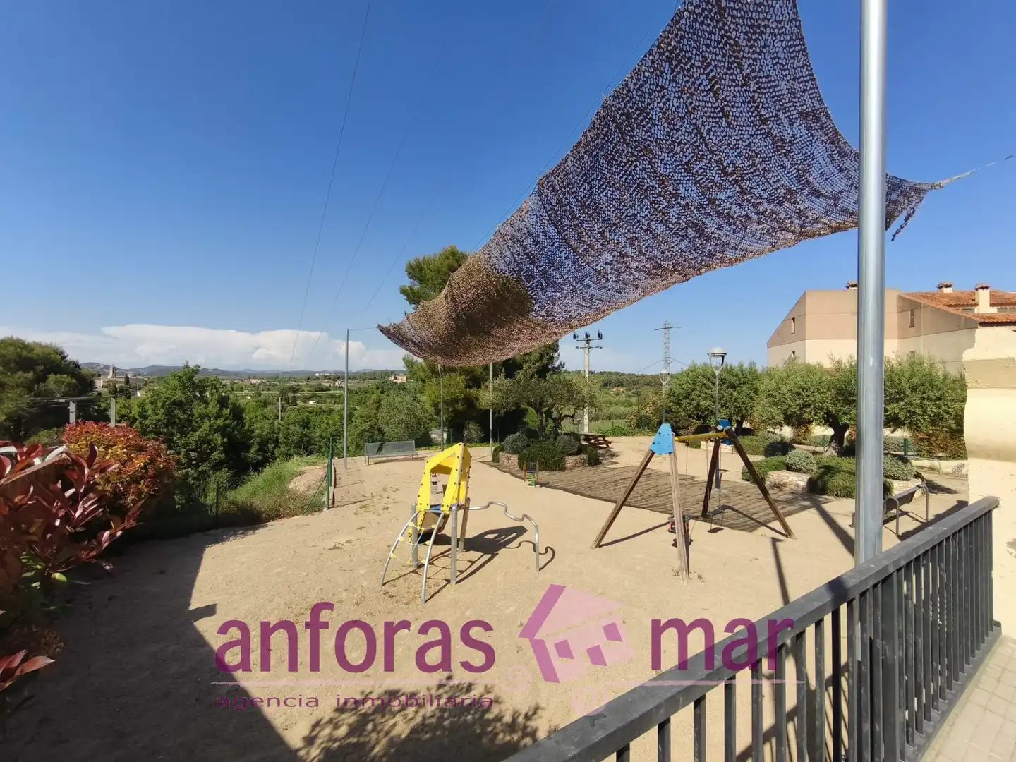 Jardí de Casa adosada en venda en La Riera de Gaià amb Aire condicionat, Calefacció i Terrassa
