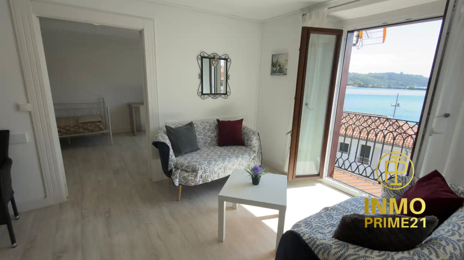 Wohnzimmer von Wohnung zum Verkauf in San Vicente de la Barquera mit Heizung, Privatgarten und Parkett