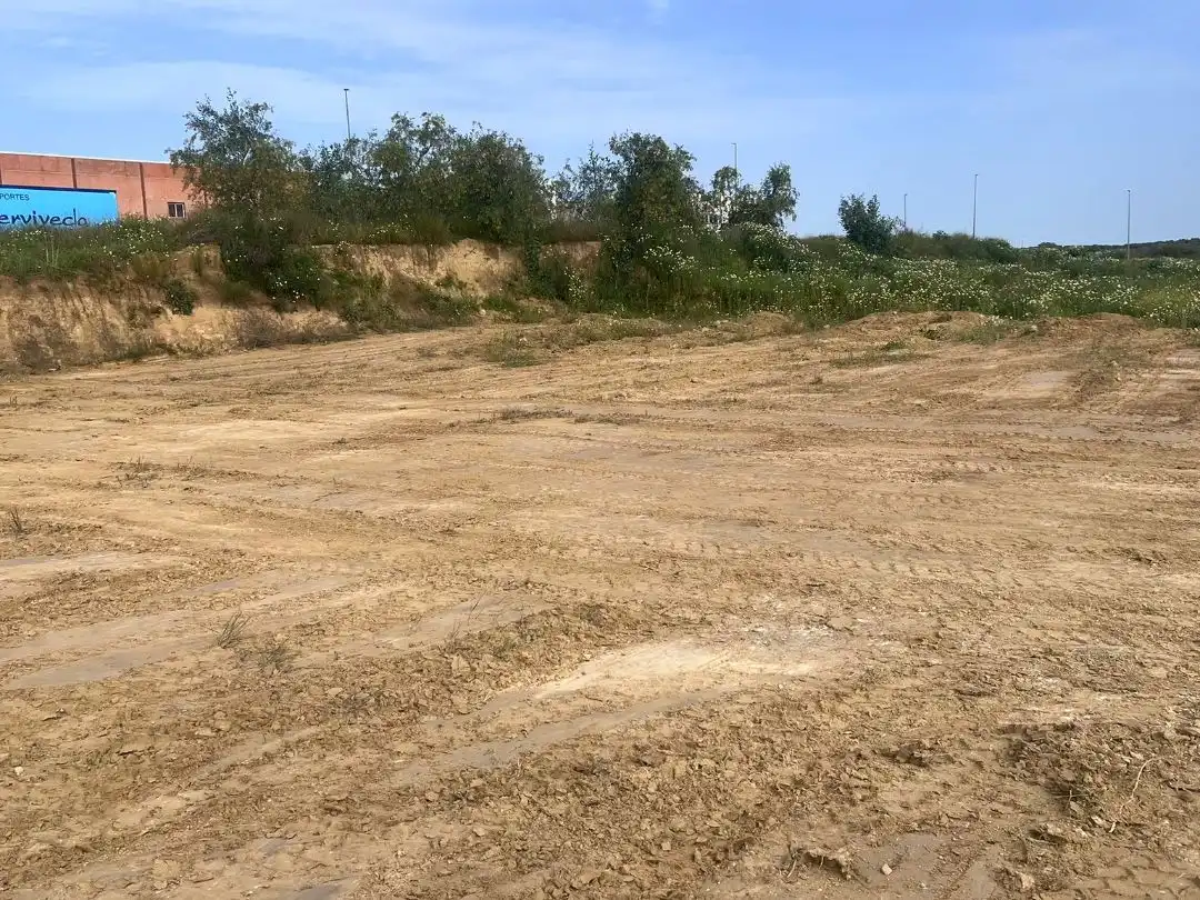 Terreny industrial en venda en Pilas