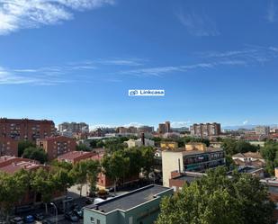 Exterior view of Flat for sale in  Madrid Capital  with Terrace