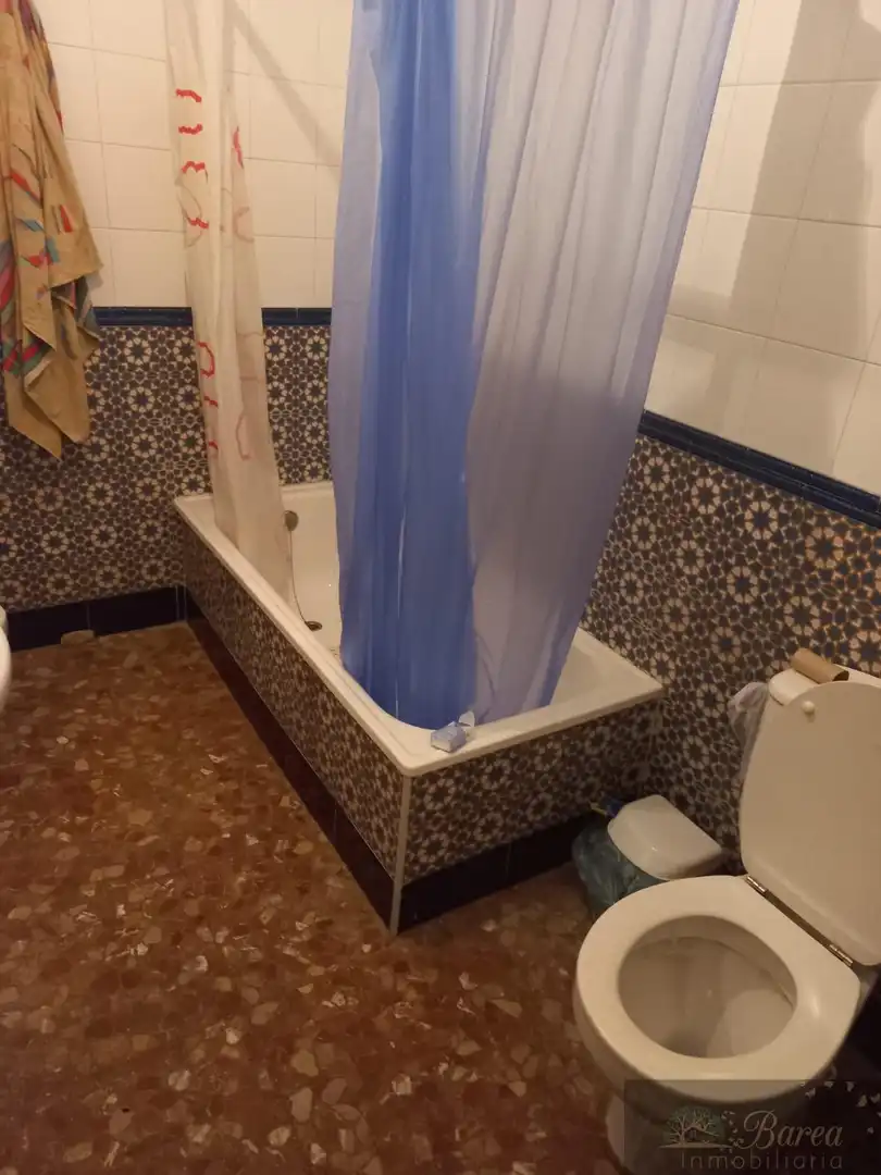 Badezimmer von Gebäude zum Verkauf in Iznájar