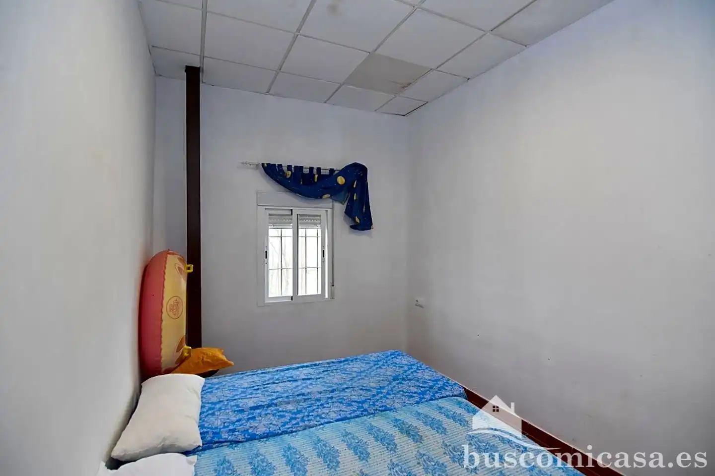 Habitación de Casa o chalet en venta en Rus con Jardín privado, Trastero y Piscina