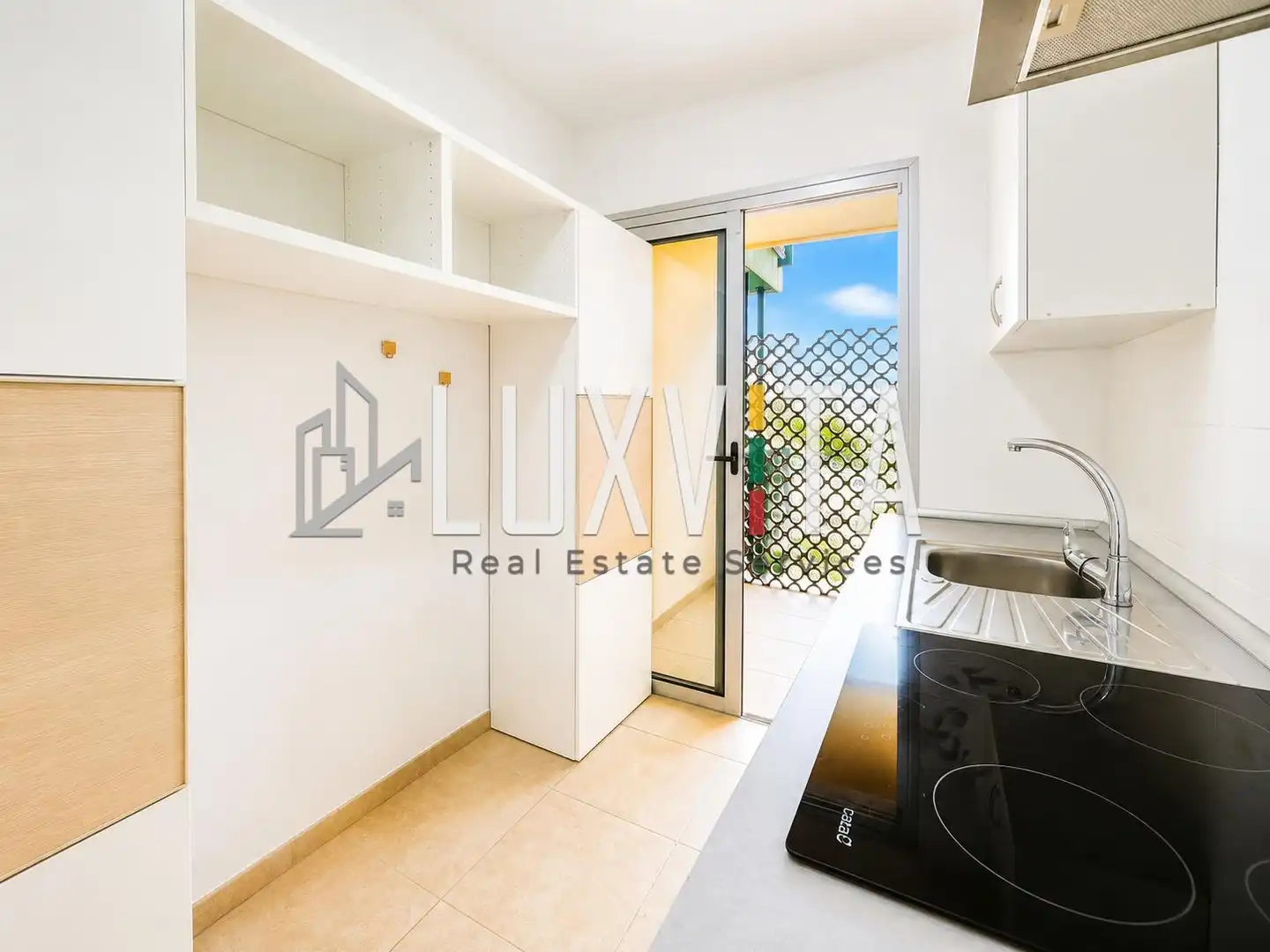 Vista exterior de Apartamento en venta en Arona con Terraza y Piscina comunitaria