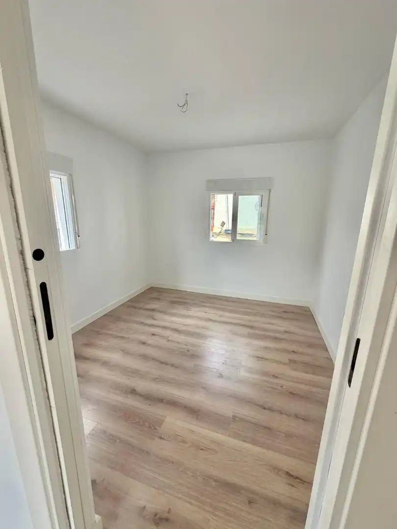 Schlafzimmer von Wohnung zum Verkauf in Jaén mit Balkon