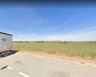 Industrial land for sale in Quer