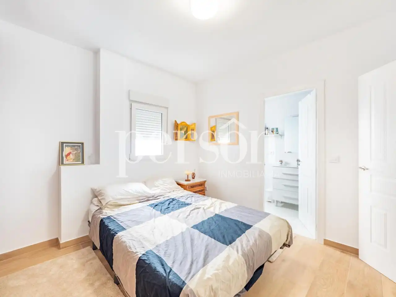 Schlafzimmer von Wohnung zur Miete in Valencia mit Klimaanlage, Terrasse und Möbliert