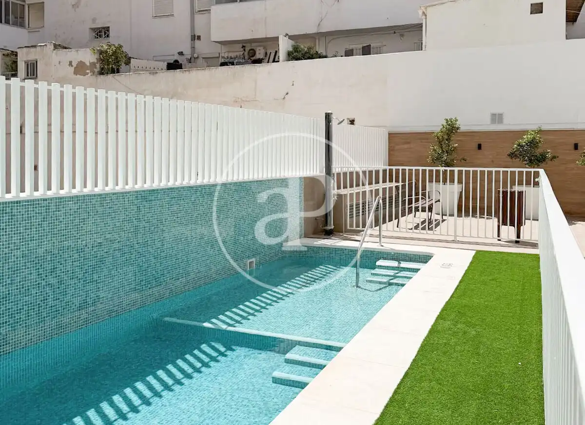Piscina de Piso en venta en Valencia con Aire acondicionado, Calefacción y Terraza