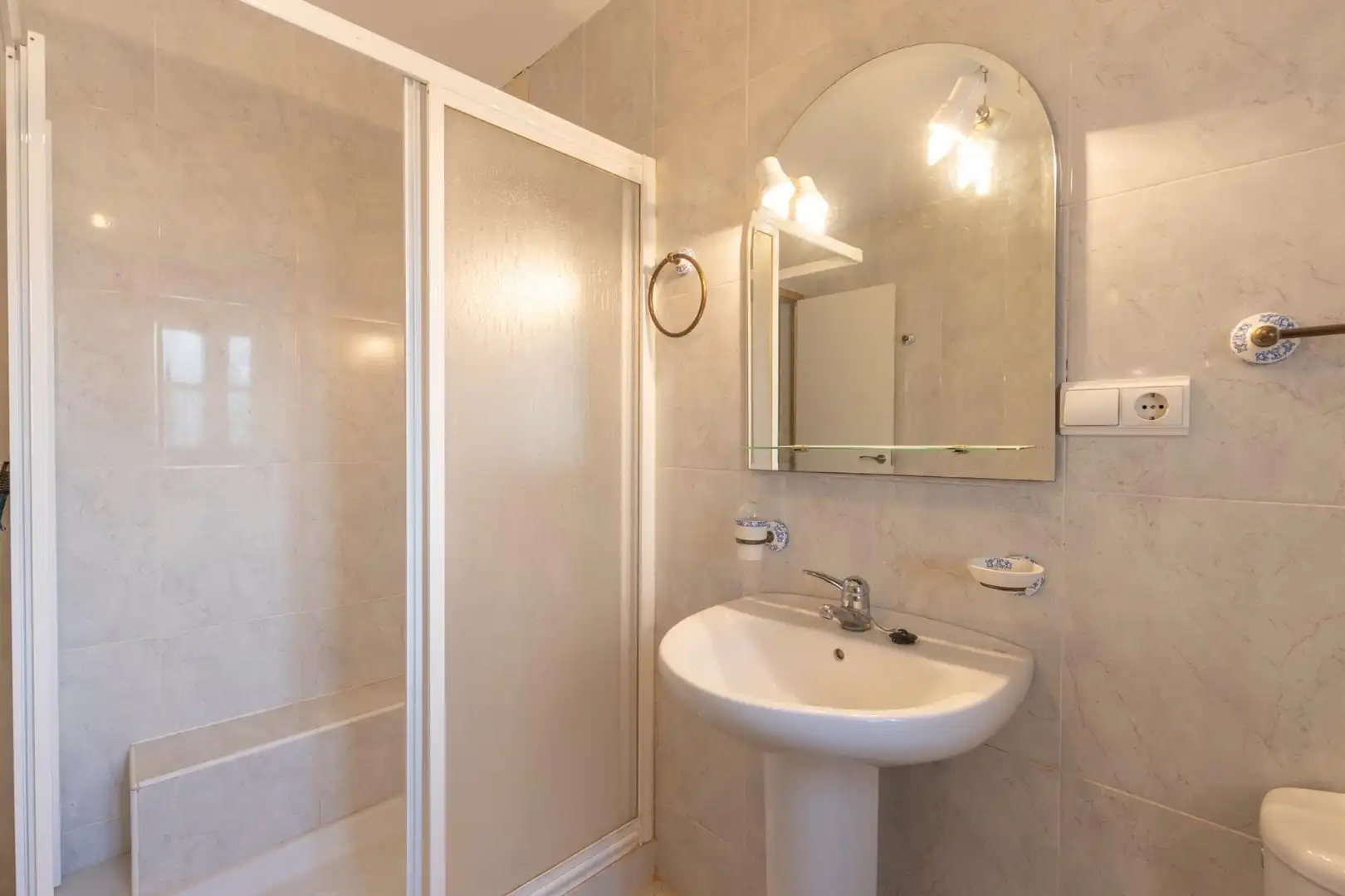 Baño de Planta baja en venta en Moclín con Terraza, Amueblado y Balcón