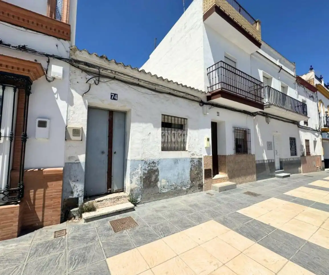 Vista exterior de Casa o xalet en venda en Las Cabezas de San Juan