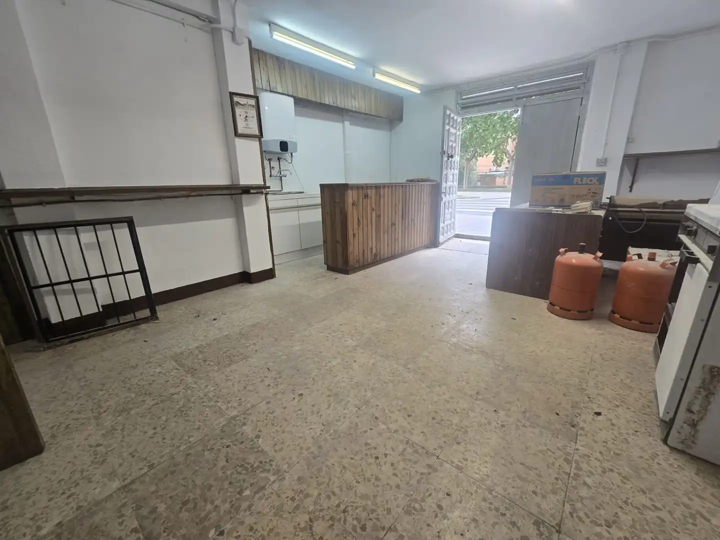 Local en venta en  Logroño