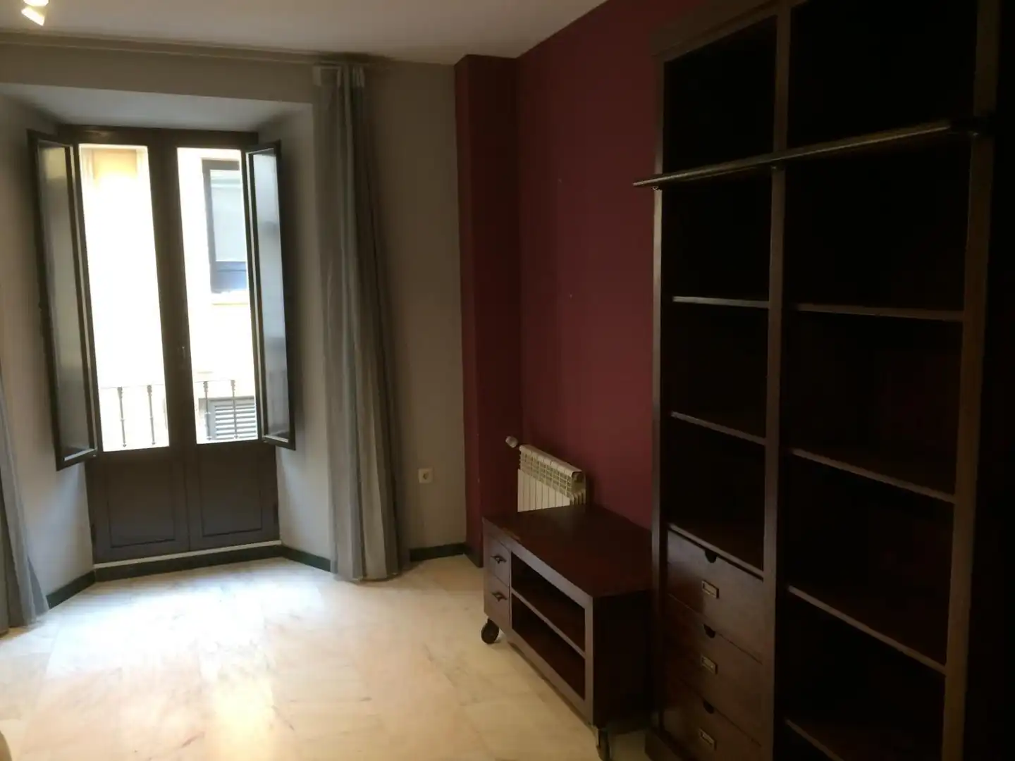Habitación de Apartamento en venta en Badajoz con Aire acondicionado, Jardín privado y Amueblado