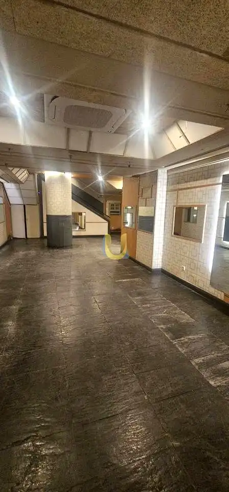 Local comercial de lloguer a Barrio de Salamanca, imagen 2