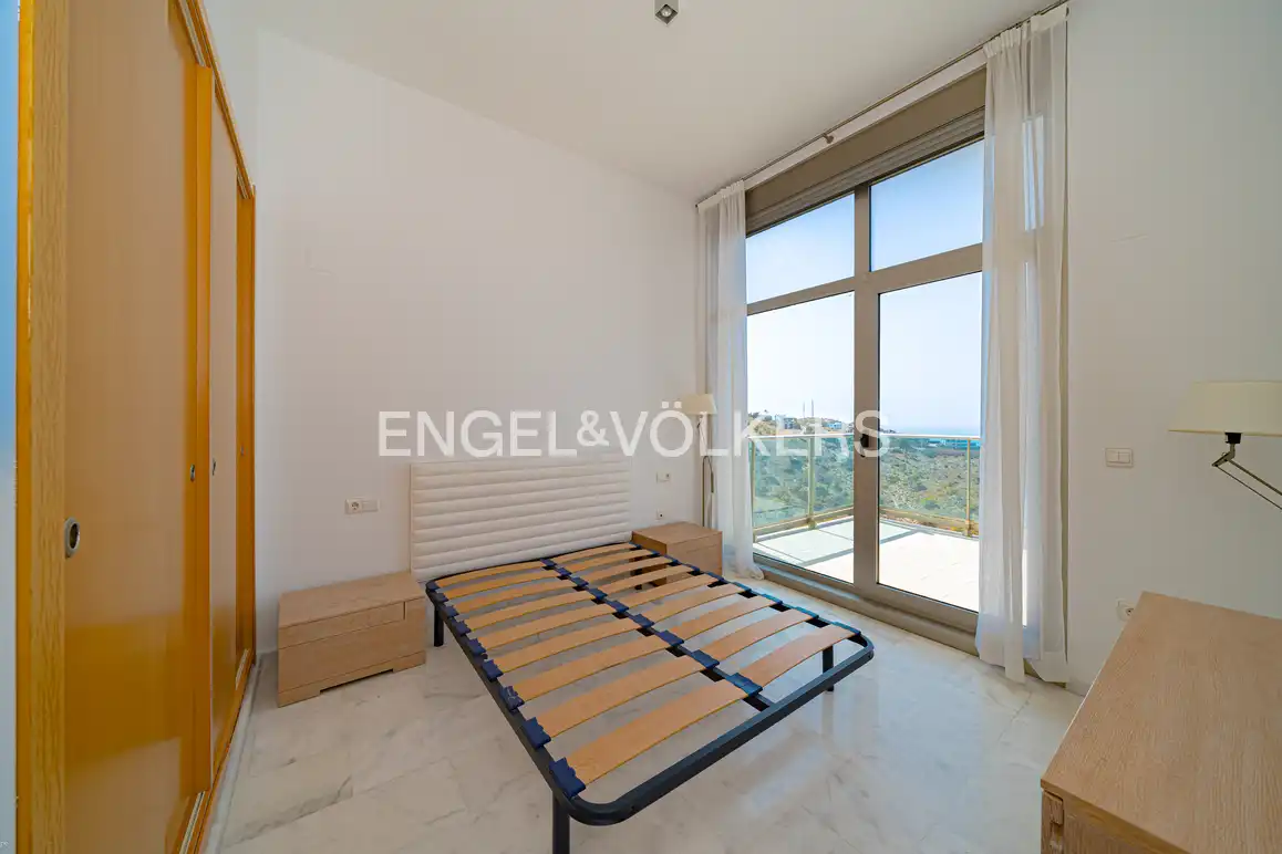 Bedroom of Flat for sale in Benidorm  with Air Conditioner, Terrace and Storage room