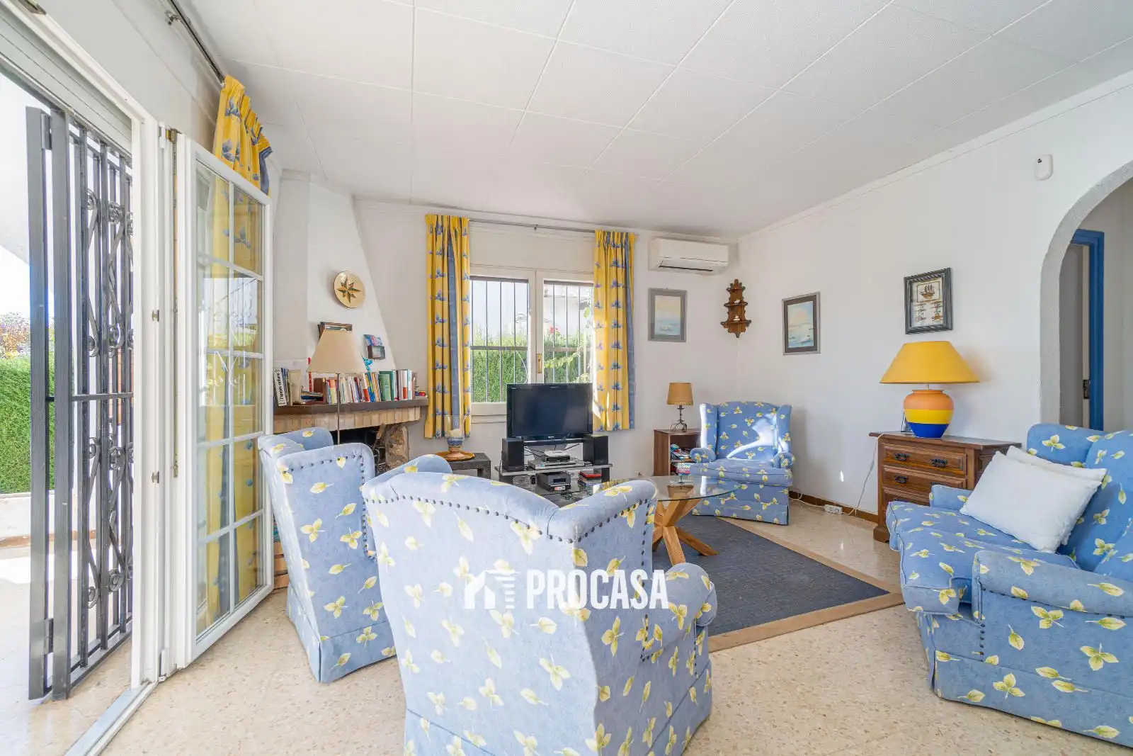 Sala d'estar de Casa o xalet en venda en Empuriabrava amb Aire condicionat, Calefacció i Traster