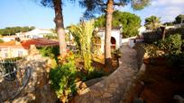 Jardí de Casa o xalet en venda en Dénia amb Aire condicionat, Terrassa i Piscina