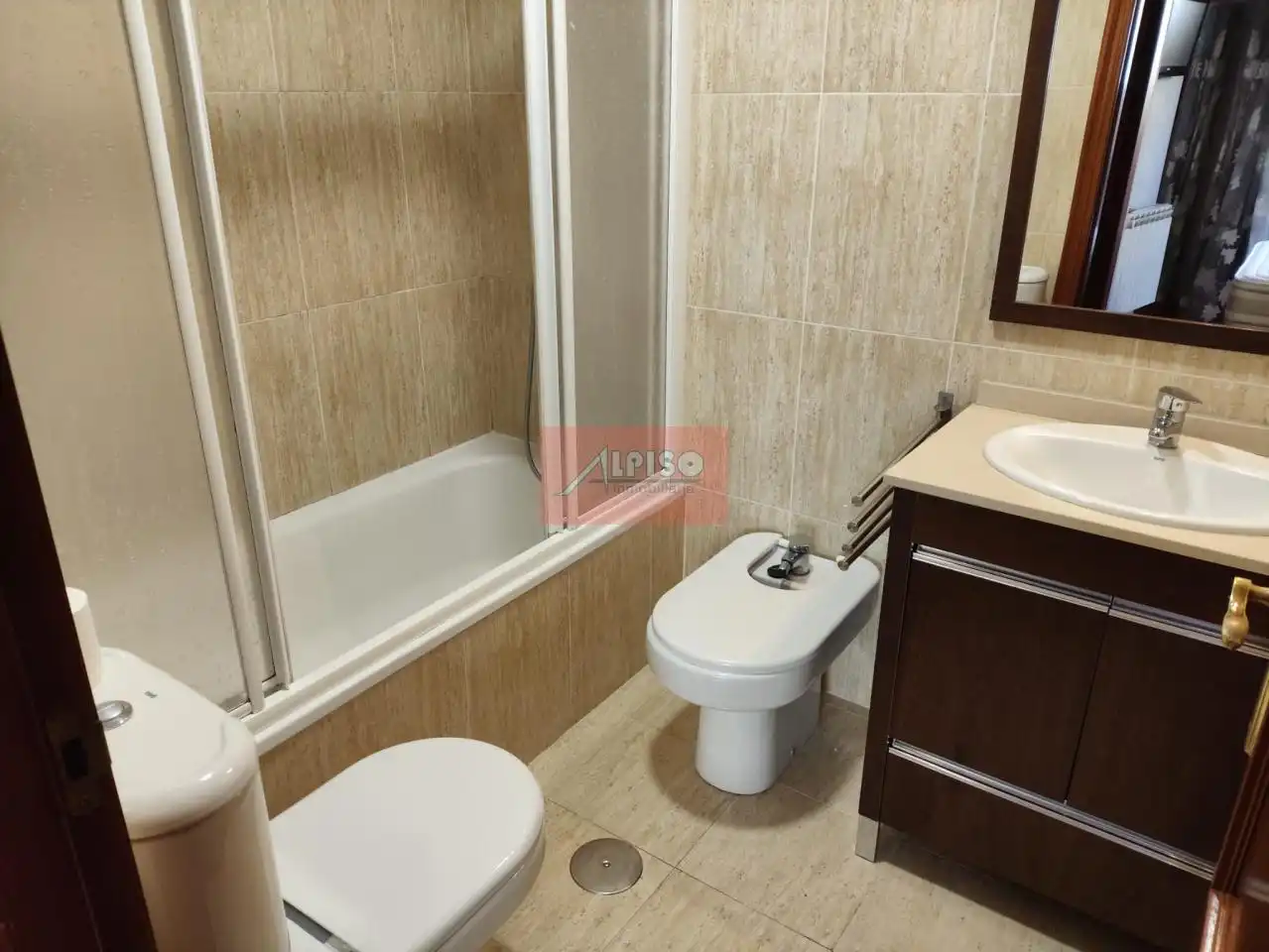 Badezimmer von Wohnungen zum Verkauf in Ourense Capital  mit Heizung und Terrasse