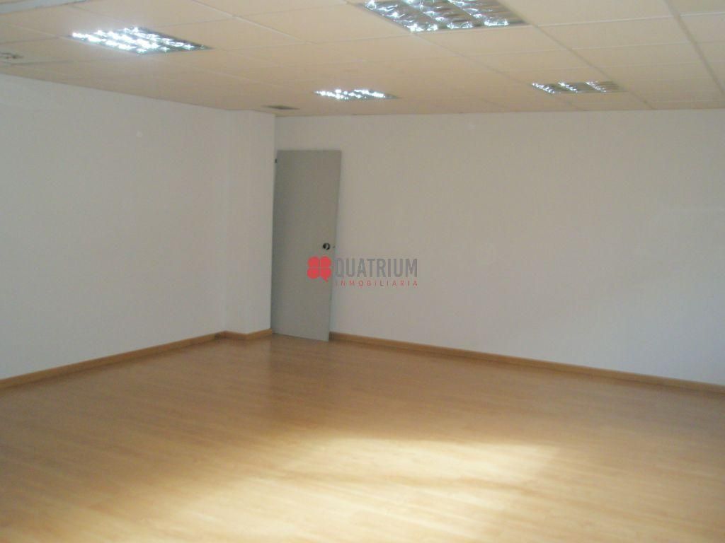 Büro miete in Santiago de Compostela  mit Klimaanlage