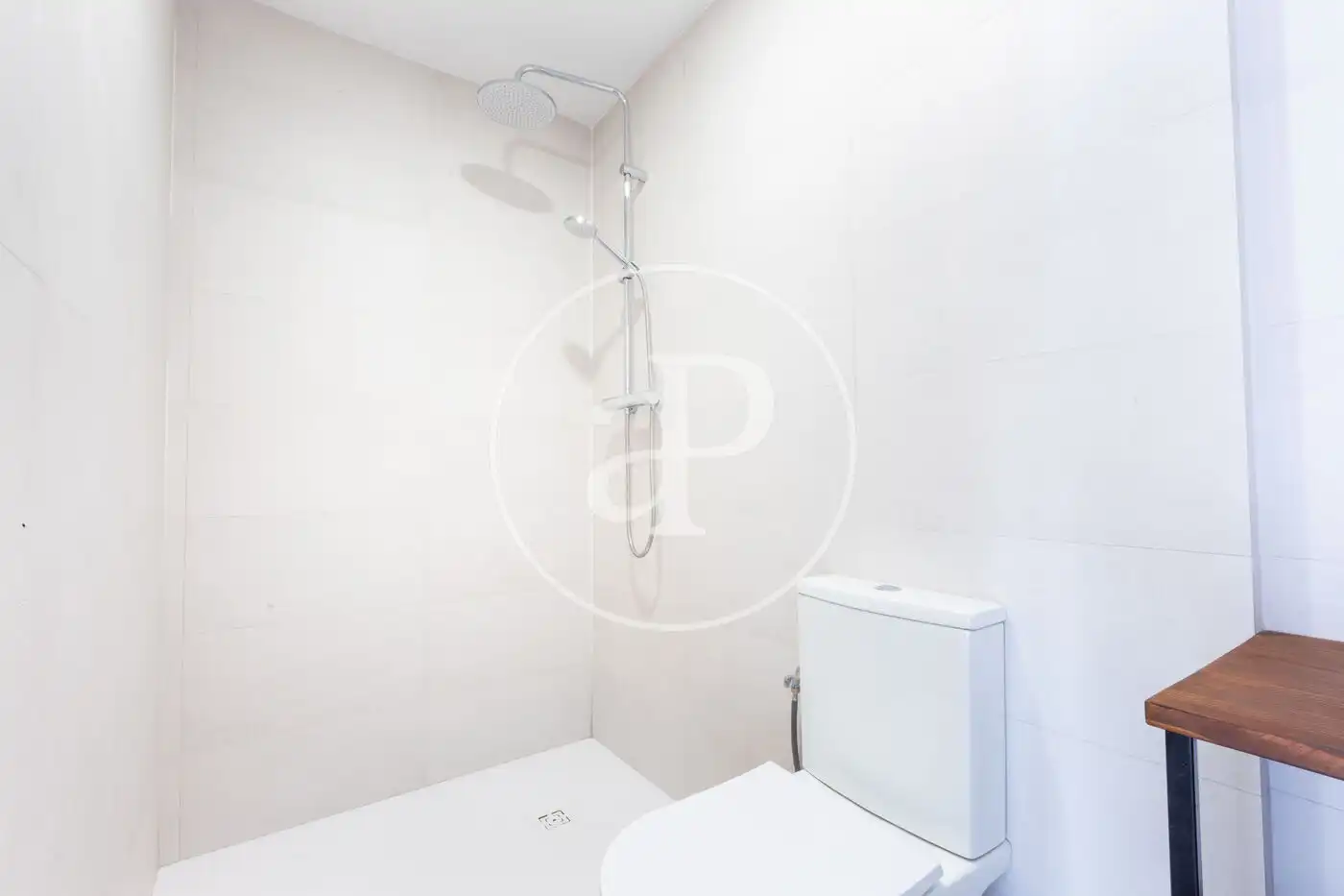 Badezimmer von Wohnung zum Verkauf in Valencia mit Heizung und Balkon