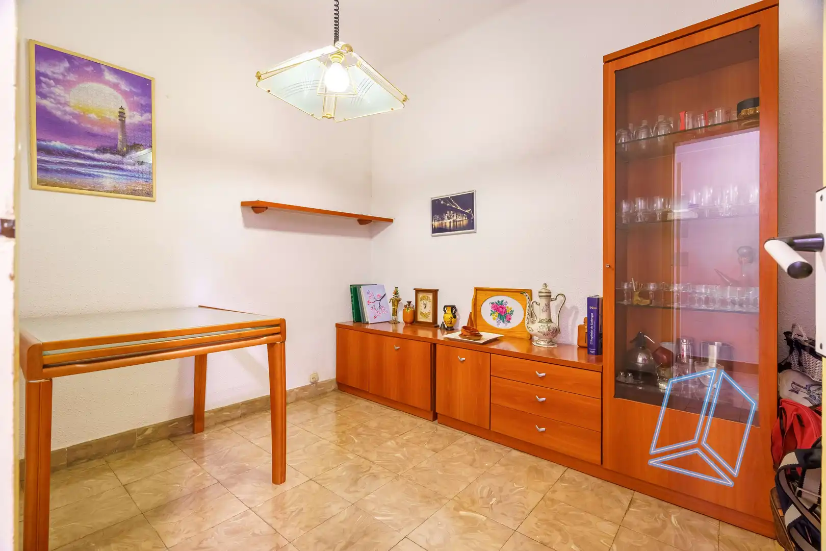 Piso en venta en L'Hospitalet de Llobregat con Balcón