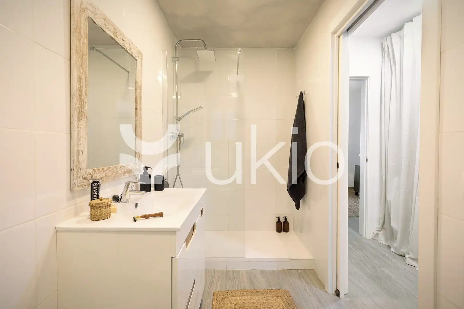 Badezimmer von Wohnungen zur Miete in Barcelona mit Klimaanlage, Terrasse und Möbliert