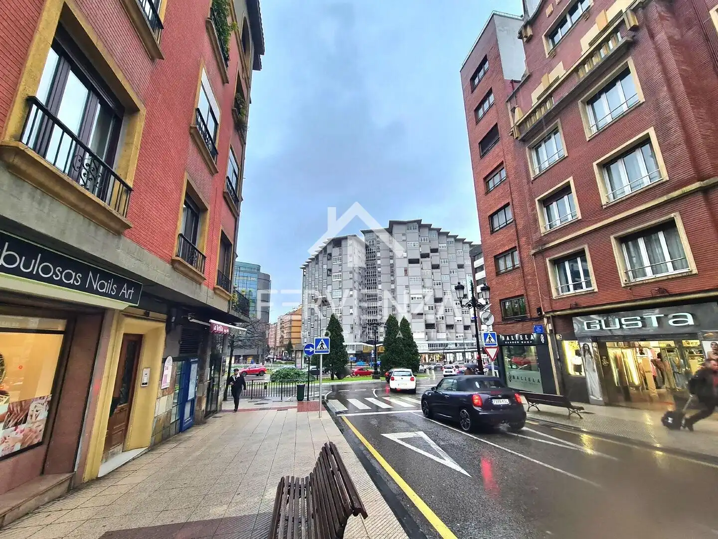 Vista exterior de Pis en venda en Oviedo 