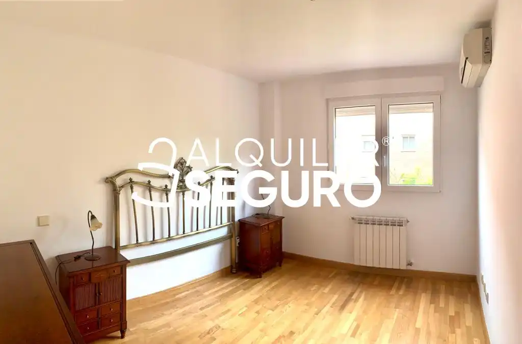 Bedroom of Flat for rent in Torrejón de Ardoz  with Heating, Terrace and Swimming Pool