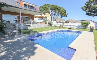 Swimming pool of House or chalet for sale in Viladecans  with Air Conditioner, Heating and Private garden