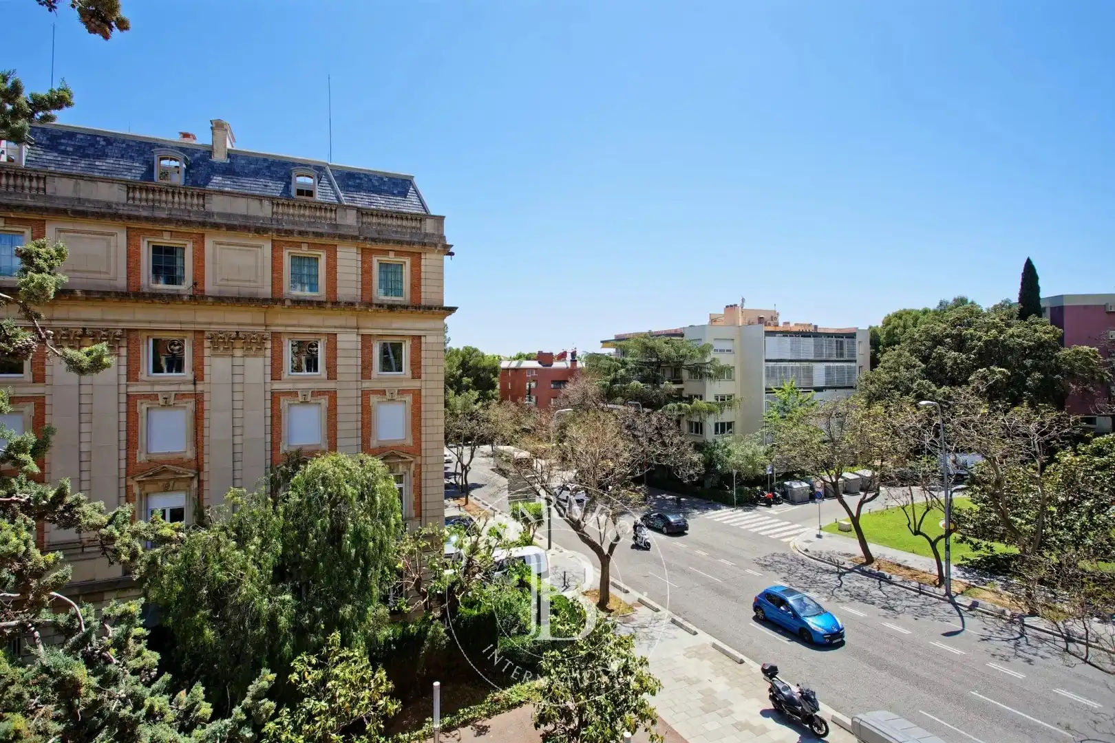 Vista exterior de Pis en venda en Barcelona amb Aire condicionat i Calefacció