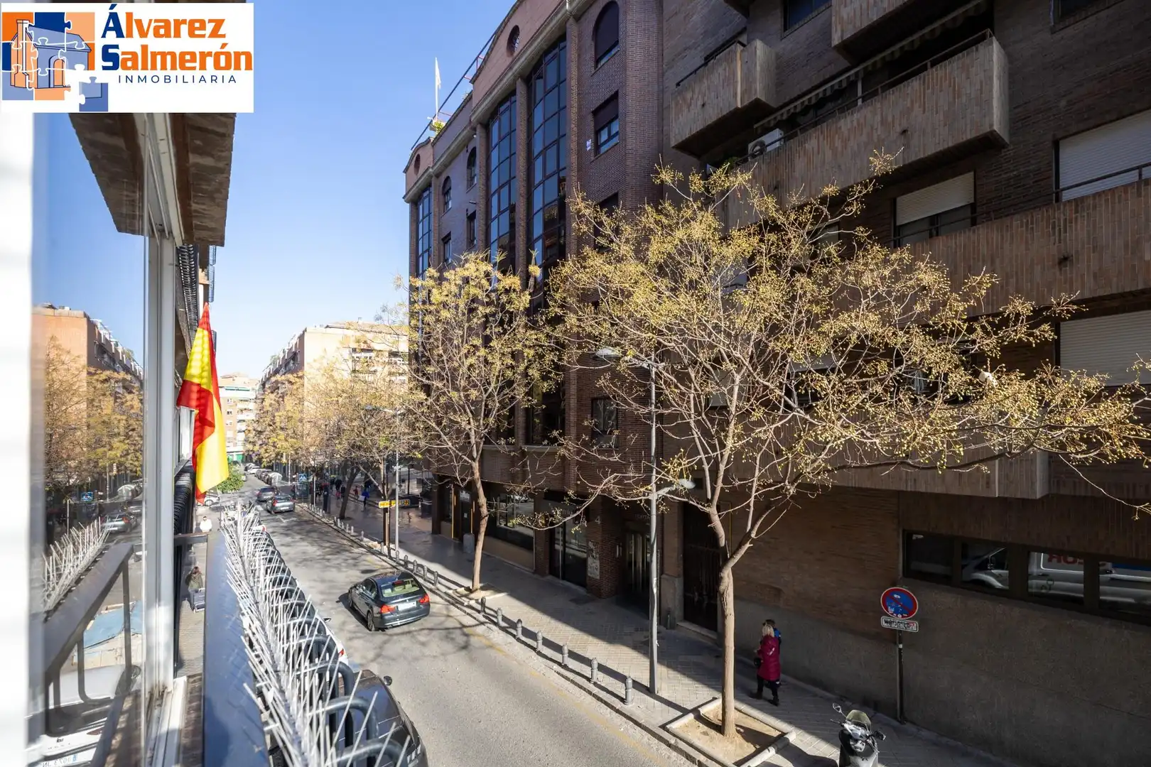 Flat with terrace for sale in Calle TRAJANO, imagen 3