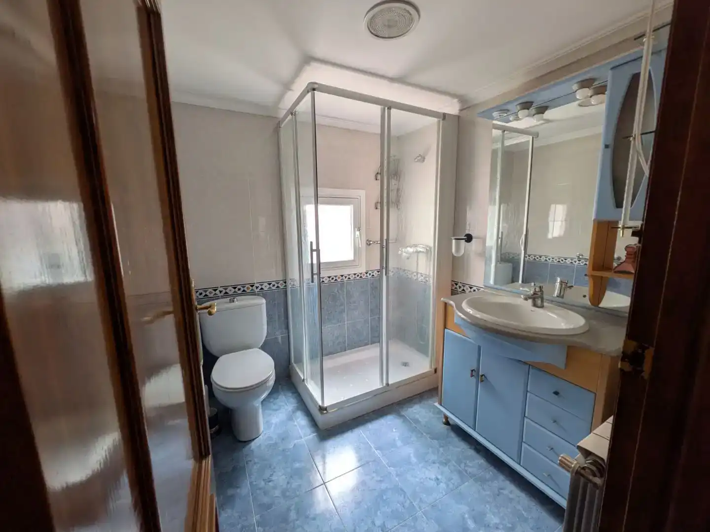 Baño de Piso en venta en Villarrobledo, Albacete