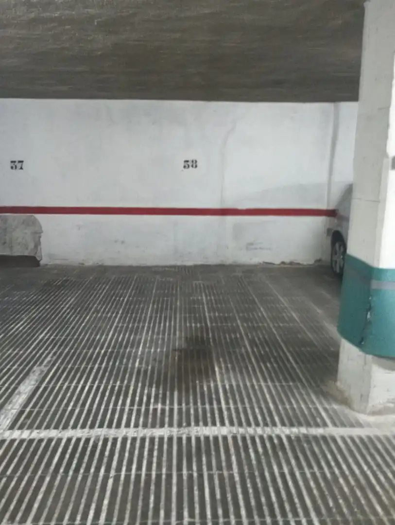 Garage for sale in Santa Coloma de Gramenet  with Alarm