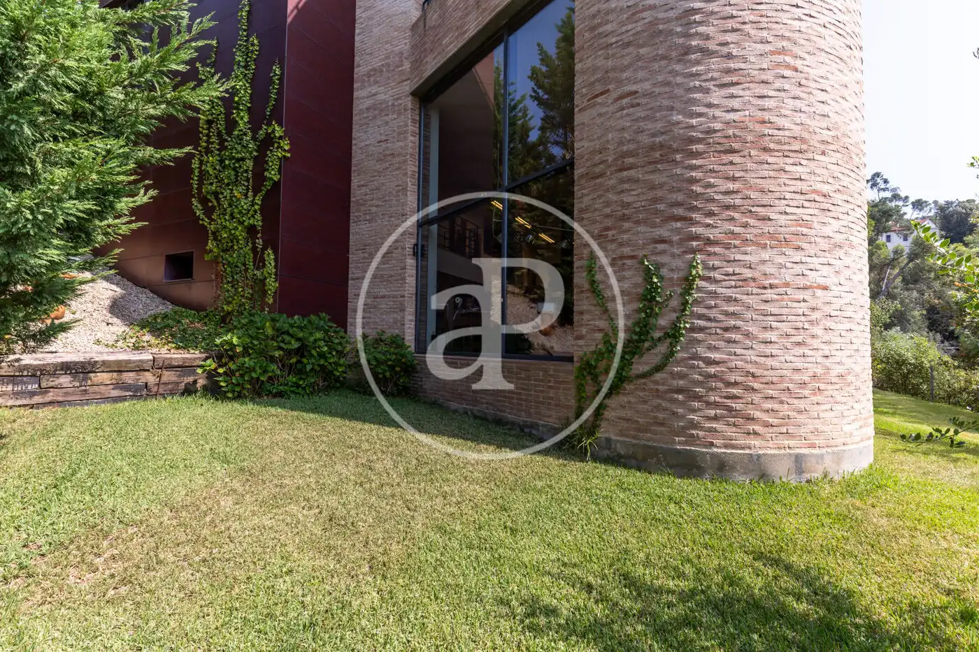 Garden of Houses for sale in Sant Cugat del Vallès  with Air Conditioner, Heating and Private garden