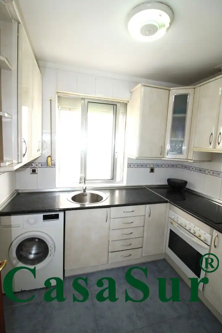 Kitchen of Apartments for sale in Valladolid  with Heating, Parquet flooring and Terrace