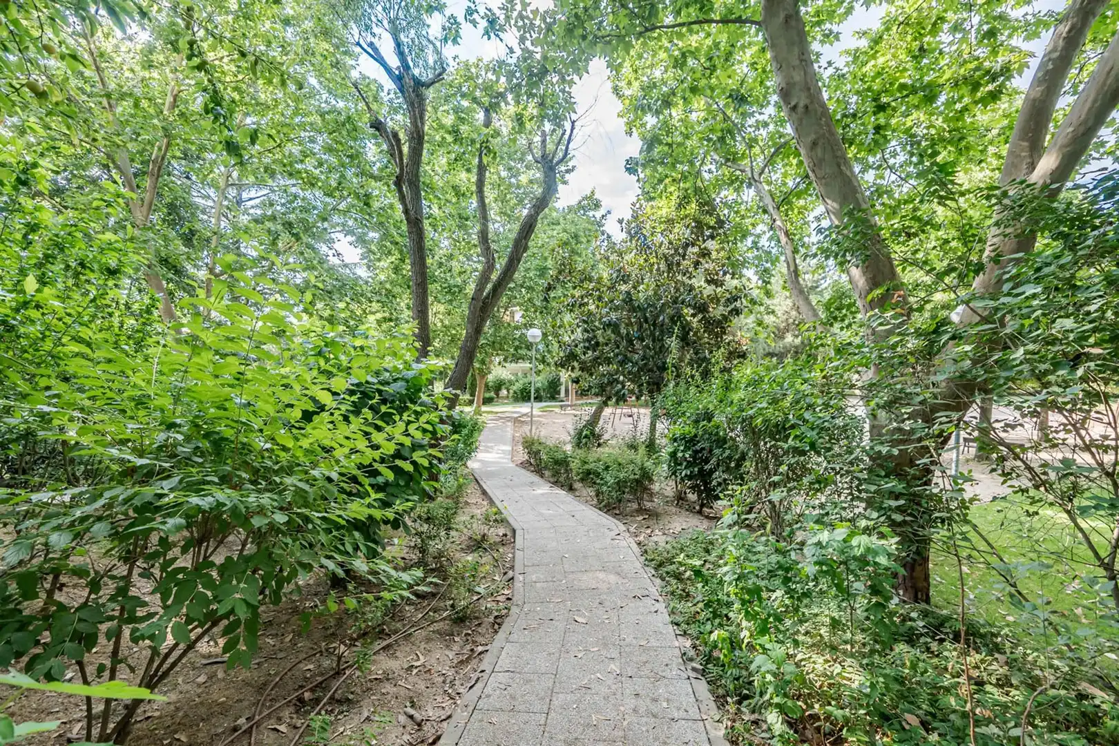 Piso en venta en Móstoles con Calefacción, Jardín privado y Terraza