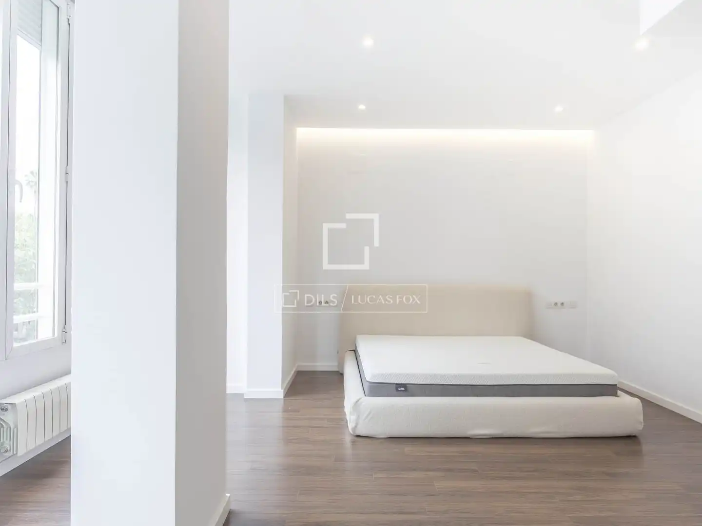 Bedroom of Flat for rent in Valencia  with Air Conditioner, Heating and Parquet flooring