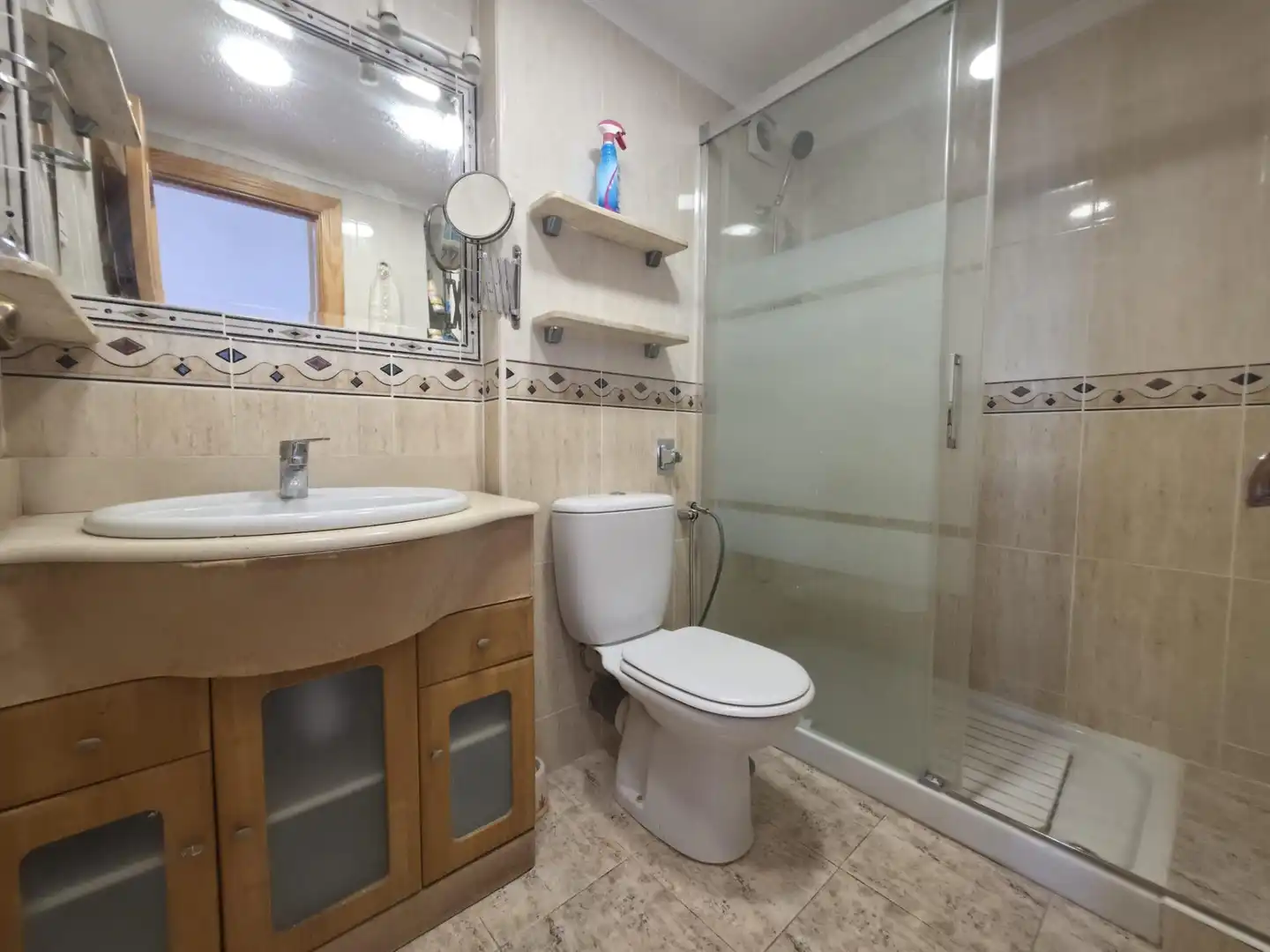 Badezimmer von Wohnungen zum Verkauf in Torremolinos mit Terrasse und Gemeinschaftspool
