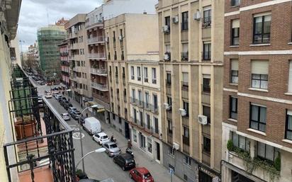Vista exterior de Pis en venda en  Madrid Capital amb Aire condicionat i Calefacció