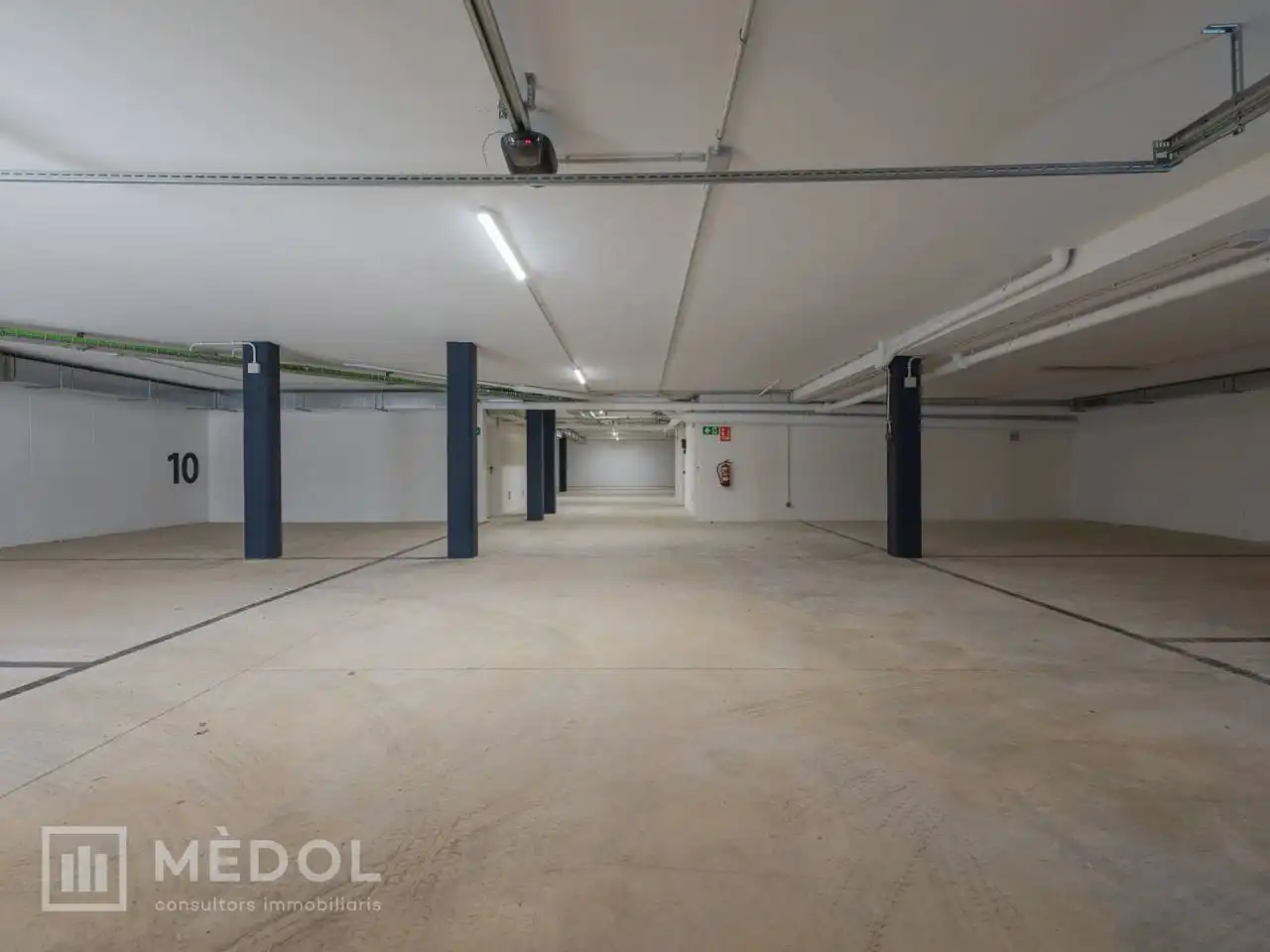Aparcament de Àtic en venda en Tarragona amb Aire condicionat, Calefacció i Parquet