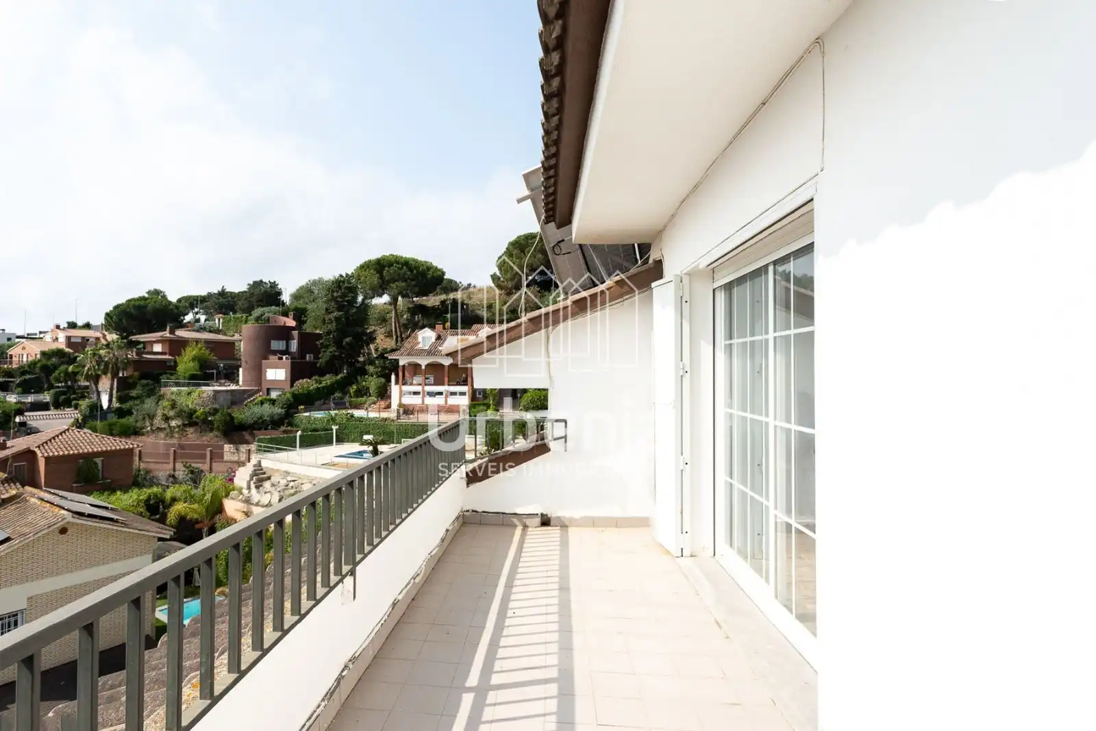 Vista exterior de Casa o xalet en venda en Arenys de Mar amb Calefacció, Terrassa i Piscina