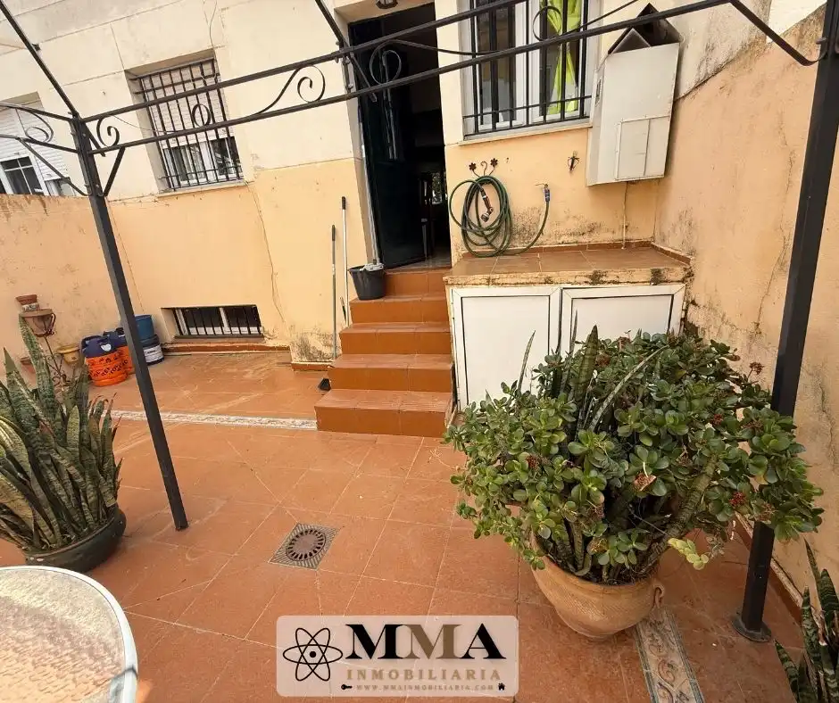 Vista exterior de Casa adosada en venda en Aljaraque amb Calefacció
