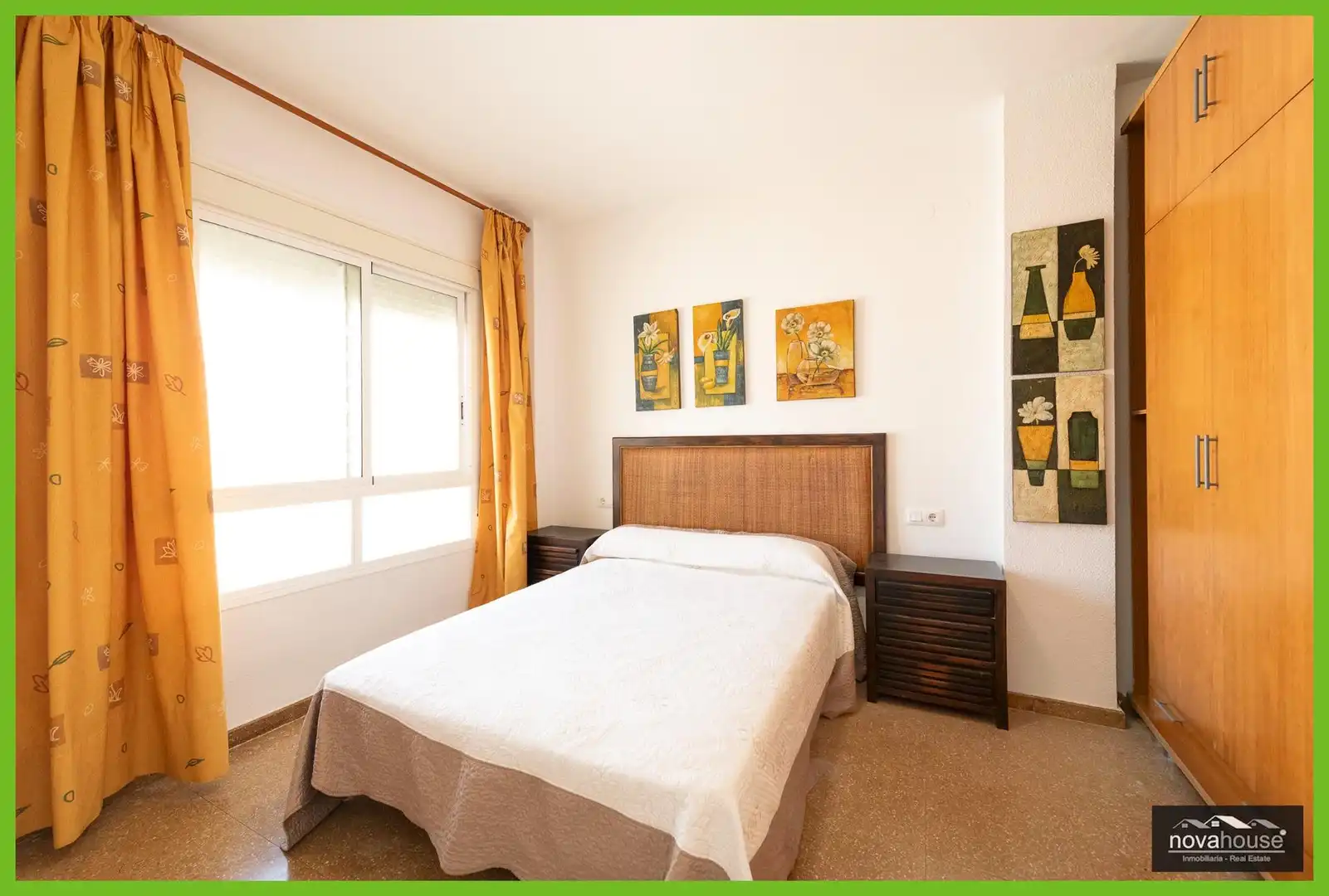 Habitación de Piso en venta en Vélez-Málaga con Amueblado