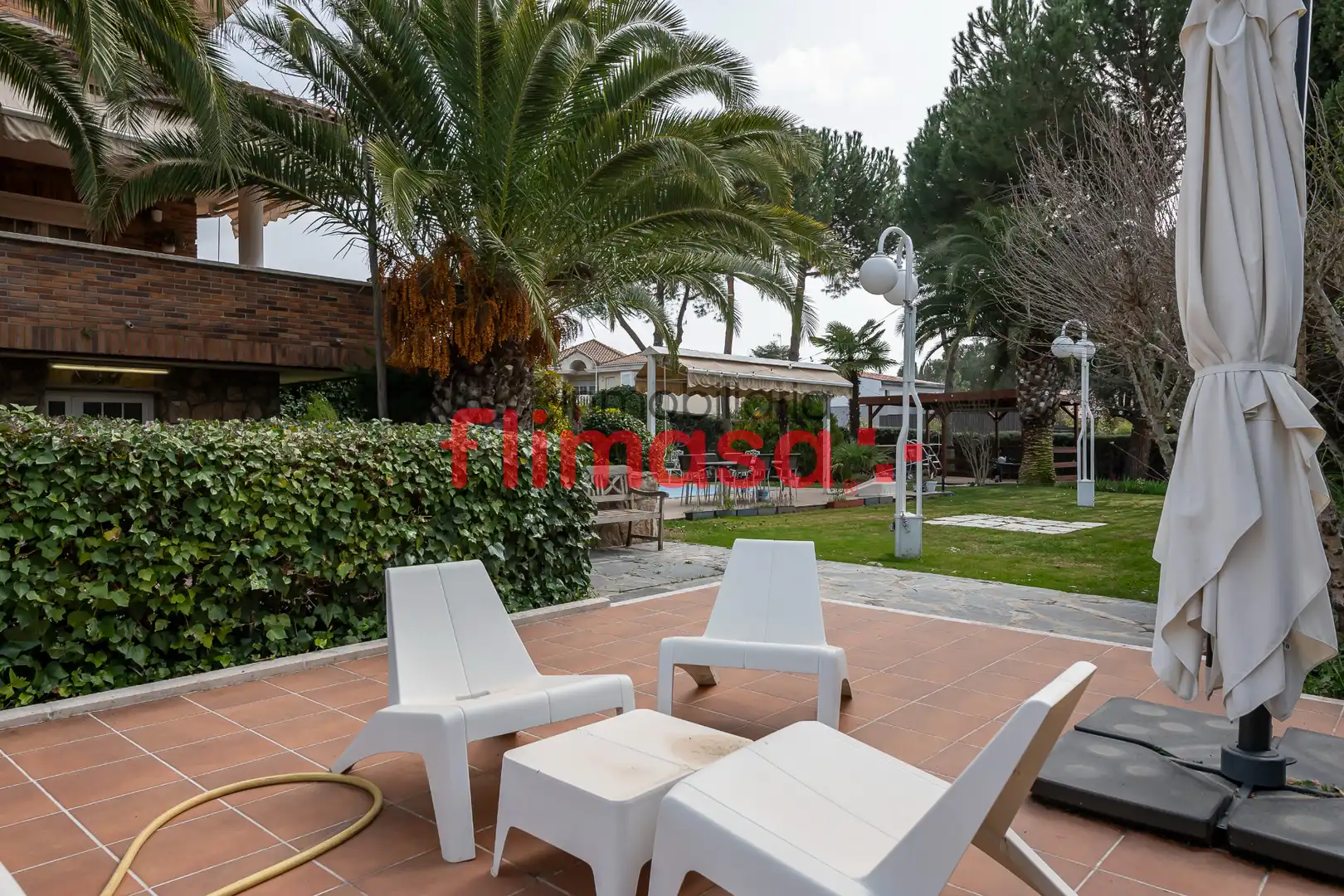 Jardí de Casa o xalet en venda en Villaviciosa de Odón amb Aire condicionat, Calefacció i Jardí privat