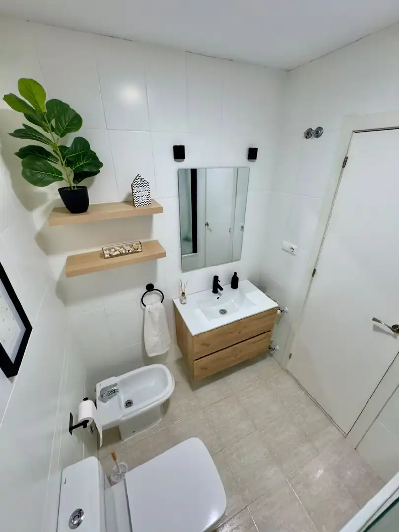 Baño de Piso en venta en Valdepeñas con Aire acondicionado, Calefacción y Balcón