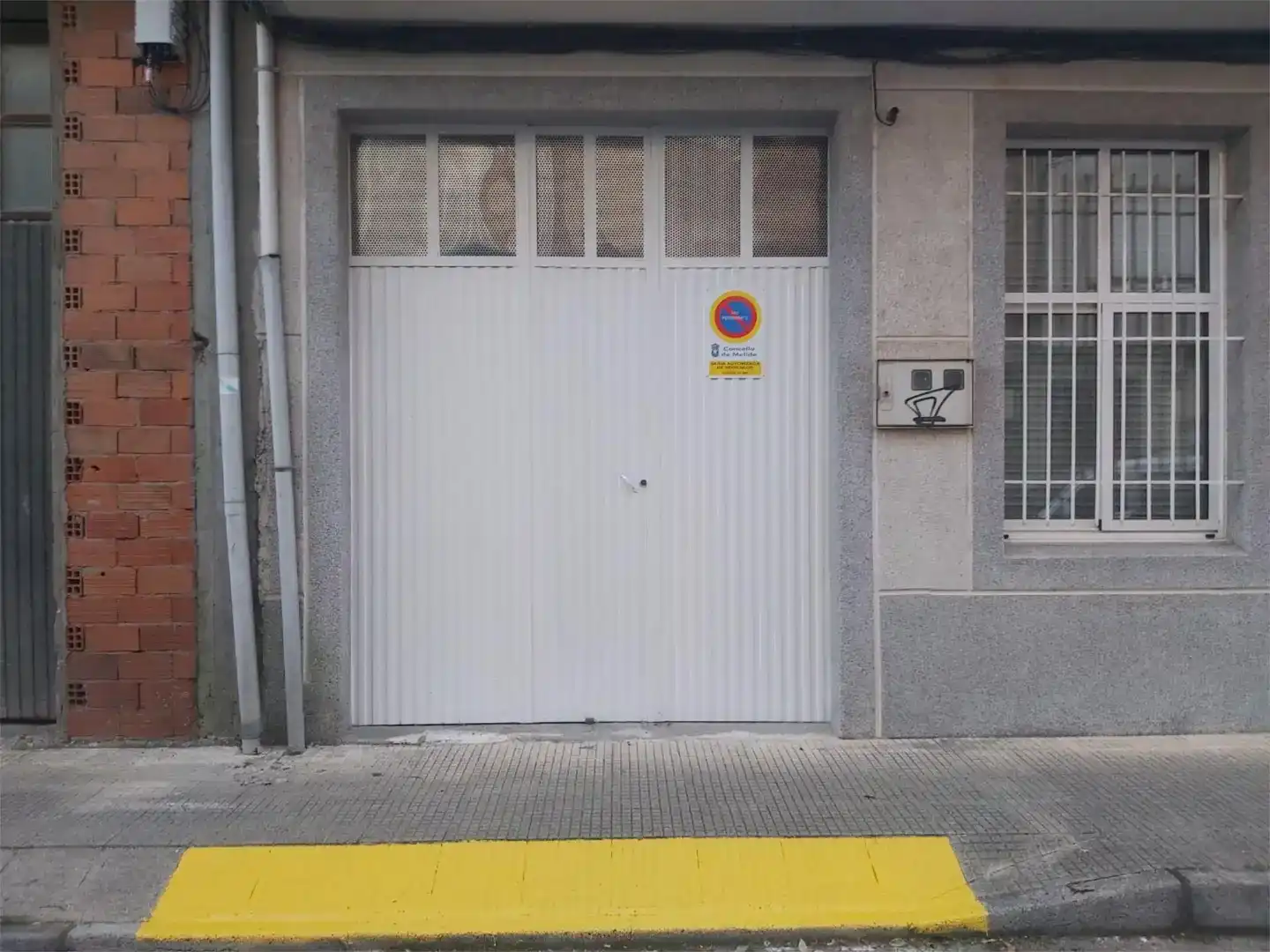 Aparcament de Casa adosada en venda en Melide