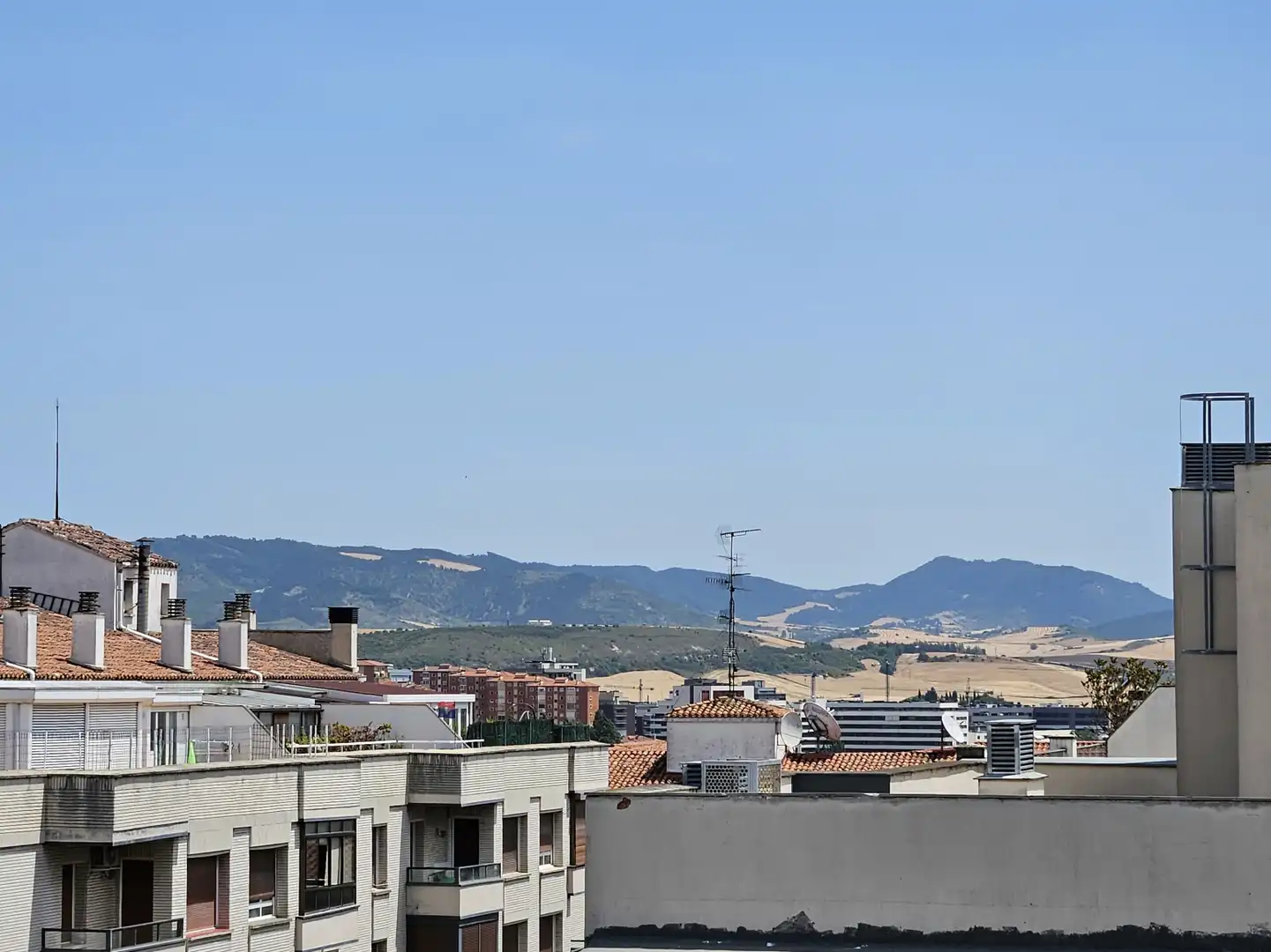 Exterior view of Attic for sale in  Pamplona / Iruña  with Heating, Parquet flooring and Terrace