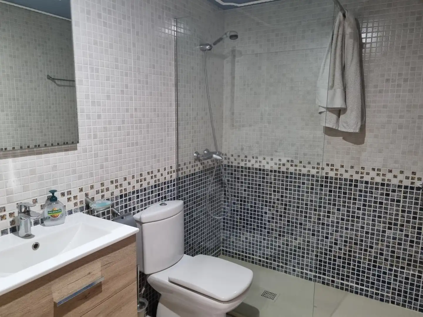 Bany de Casa o xalet en venda en Nájera amb Calefacció, Terrassa i Moblat
