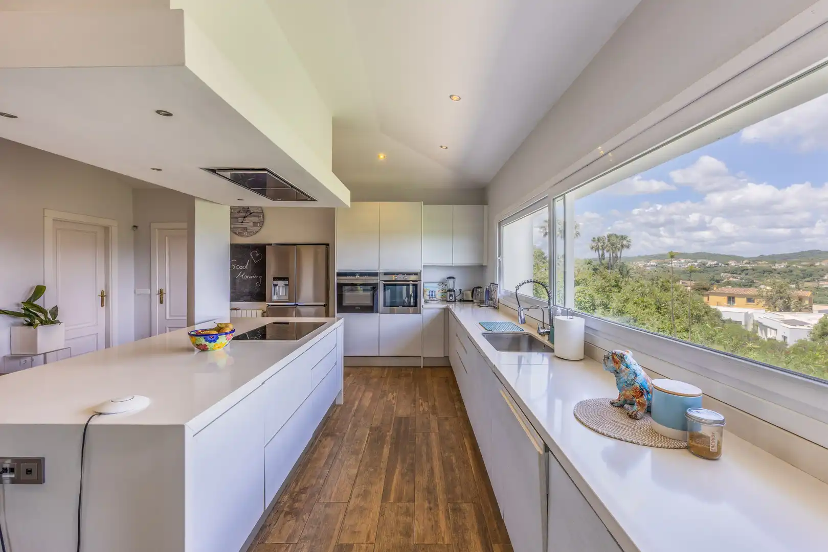 Cocina de Casa o chalet en venta en Sotogrande con Aire acondicionado, Jardín privado y Terraza