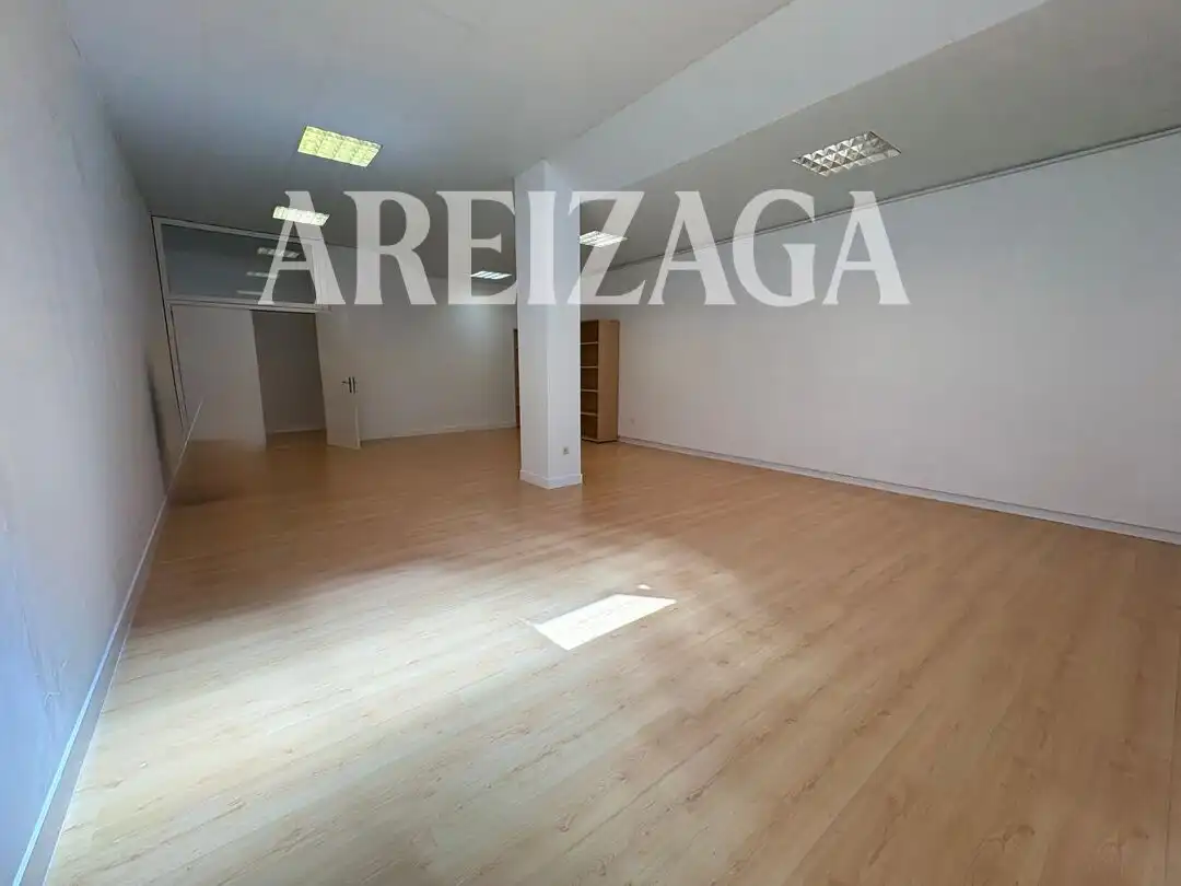 Büro zur Miete in Donostia - San Sebastián  mit Heizung