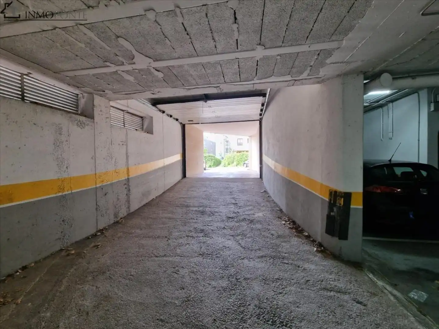 Parkplatz von Garage zum Verkauf in Cangas 